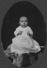 1916 PCK baby Nel.JPG
