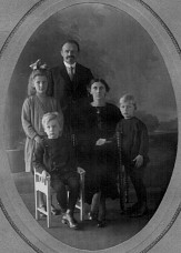 1924 PCK familie.JPG